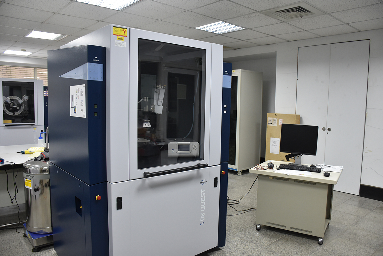 Single-crystal X-ray diffractometer